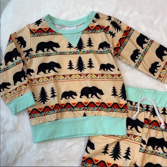 Wildlife Baby Bear Animal Print 2 Piece Set, Boy Outfit NWT - Picture 2 of 3